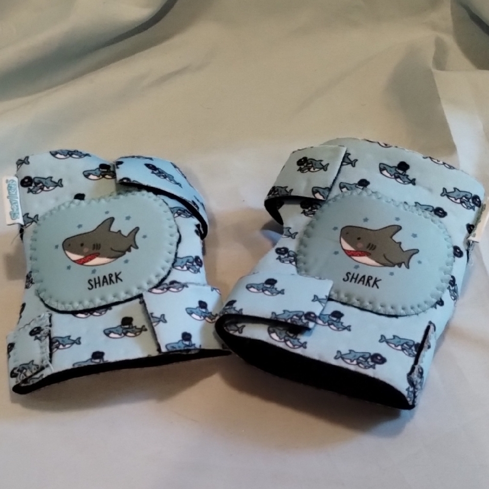Shark Knee Pads (For Crawling Babies)